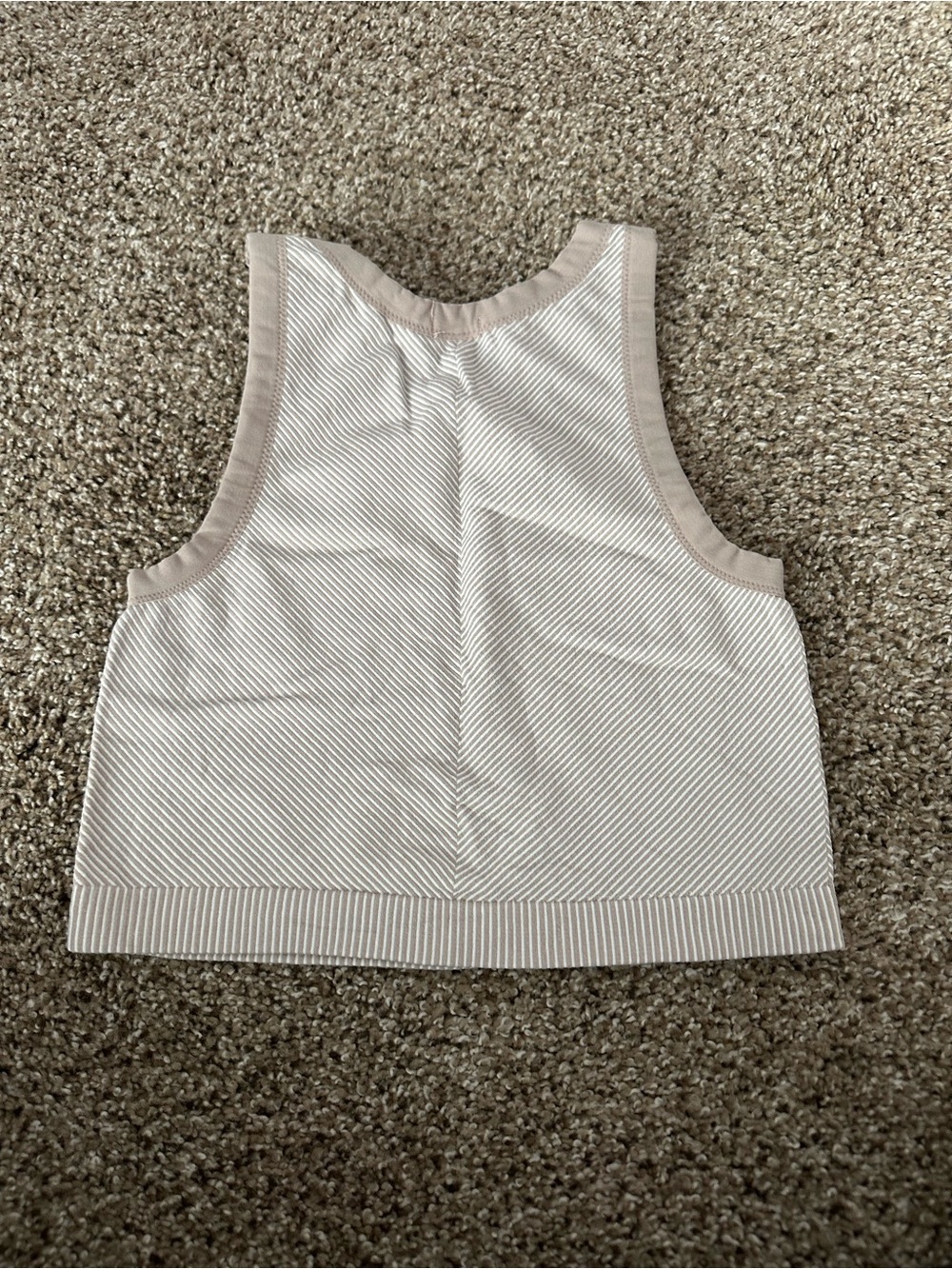 Neutral Diagonal Ribbed Crop Tank - Picture 2 of 2
